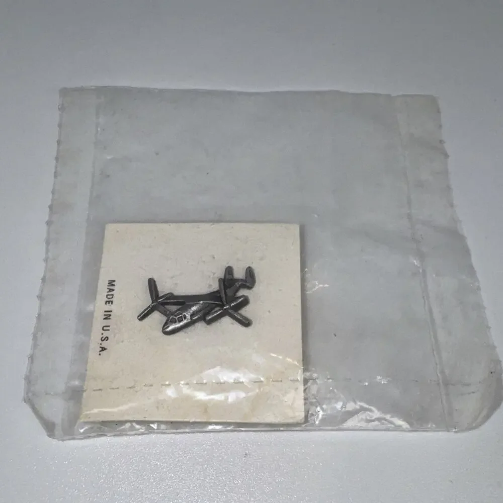 Vintage Bell Helicopter Boeing V-22 Osprey Lapel Pin Made in USA, 7/8” NIP